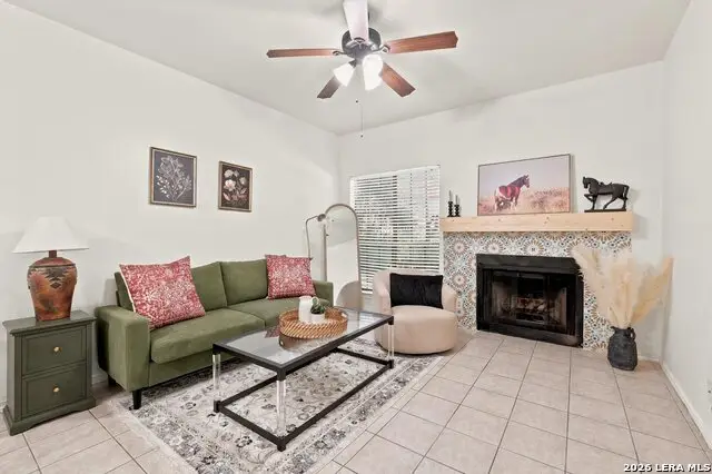 8611 Datapoint #21, San Antonio, TX 78229 - #1