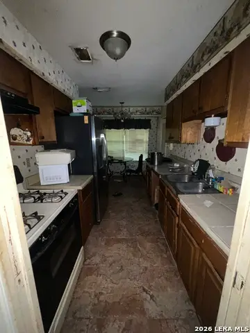 6283 Cedar Valley Dr, San Antonio, TX 78242 - #3