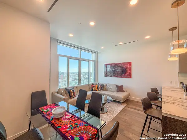 123 Lexington Ave #1402, San Antonio, TX 78205