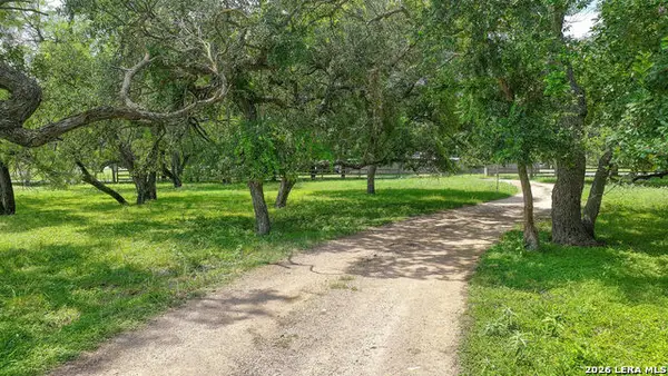 308 Hackberry St, Junction, TX 76849