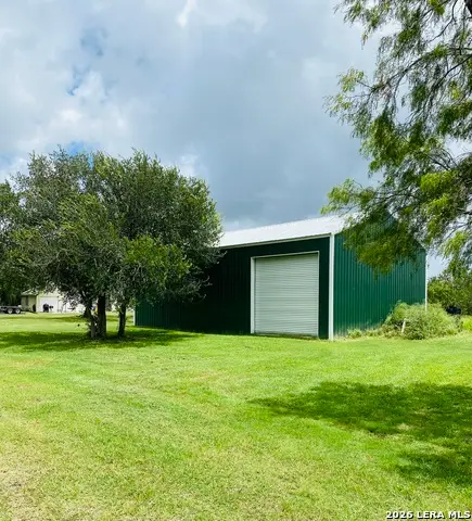 289 B Mission River Oaks Rd, Woodsboro, TX 78393 - #1