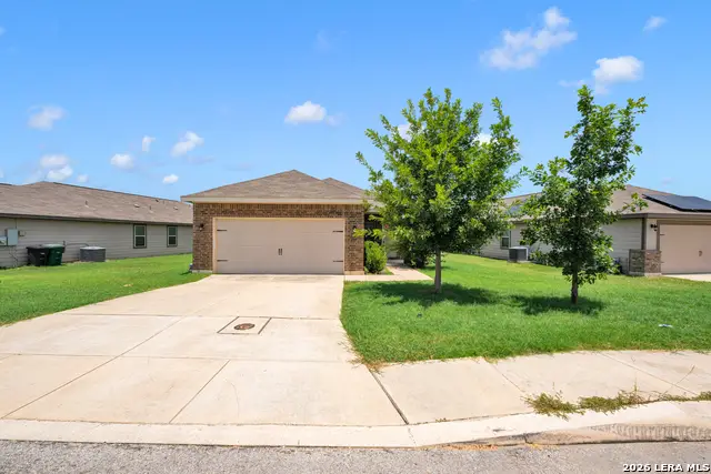 10907 Airmen Dr, Converse, TX 78109 - #1