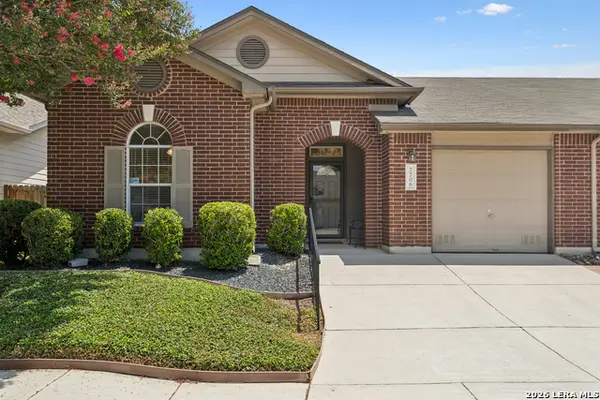 7706 Wexford Rdg, San Antonio, TX 78240