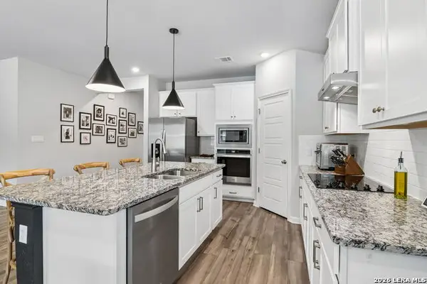 10738 Yellowtail Blvd, Boerne, TX 78006