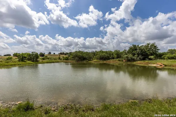 120 Anderson Hl, Seguin, TX 78155