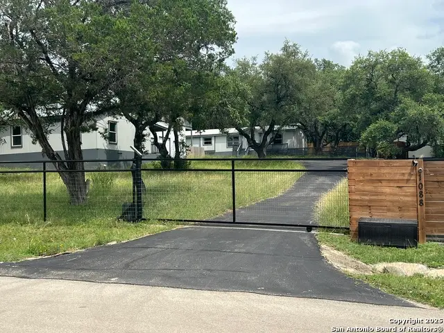 1108 Hillside Oaks, Bulverde, TX 78163 - #1