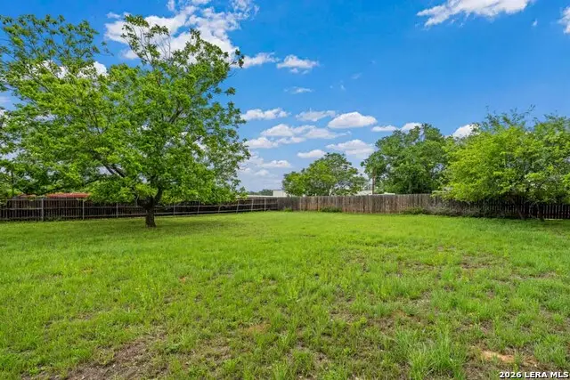 131 W Lower Crabapple Rd, Fredericksburg, TX 78624 - #2