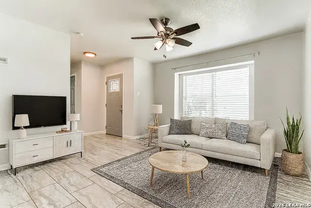 4439 Tropical Dr., San Antonio, TX 78218 - #3
