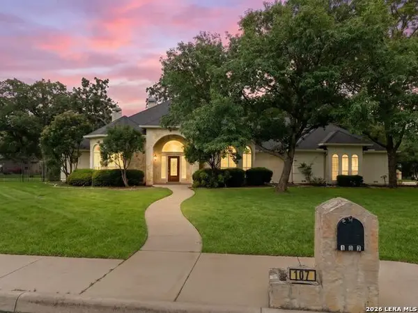 107 Kitty Kat Ln, Boerne, TX 78006