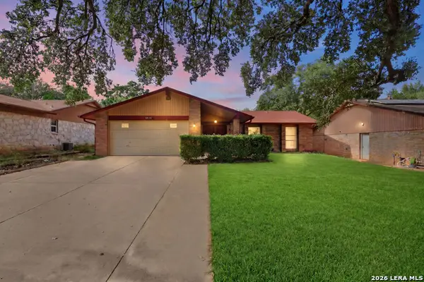 8838 Thatch Dr, San Antonio, TX 78240