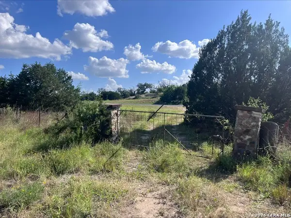 393 Us Highway 87, Comfort, TX 78013