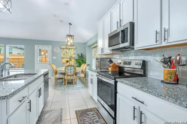 1144 Amber Lk, Seguin, TX 78155