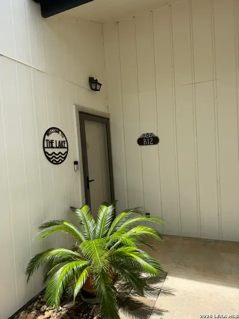 1101 Parkview Dr #B12, Canyon Lake, TX 78133 - #2
