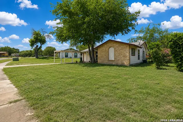 4802 Castle Brg, San Antonio, TX 78218 - #3