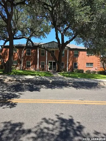 231 W Silver Sands Dr #5, San Antonio, TX 78216
