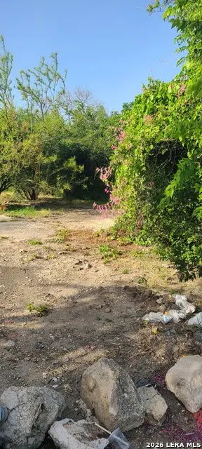 2219 W Martin St, San Antonio, TX 78207 - #1