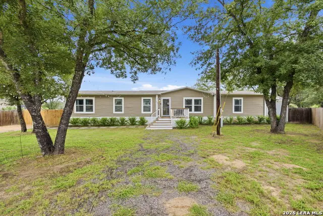 125 Acorn Holw, Poteet, TX 78065 - #1