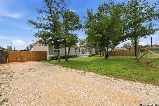 125 Acorn Holw, Poteet, TX 78065 - #3