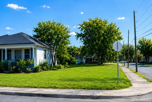 1253 E Crockett, San Antonio, TX 78202 - #2