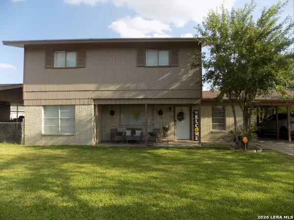 2324 Lorilee Dr, Eagle Pass, TX 78852