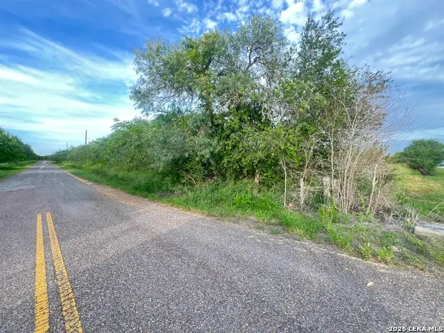 620 Cr, Skidmore, TX 78389 - #1