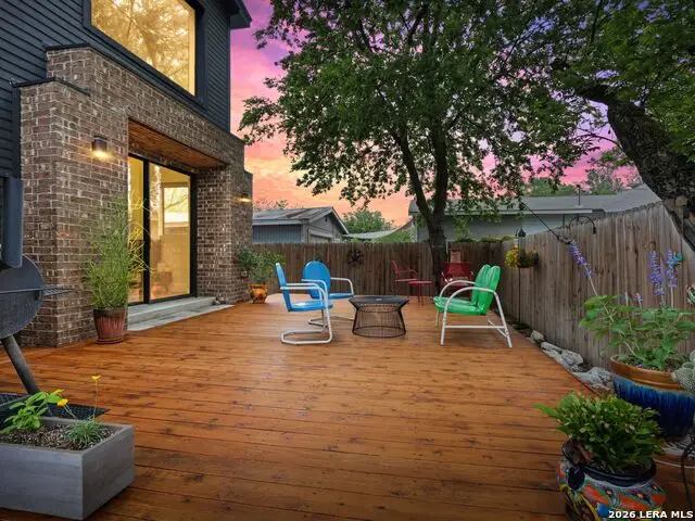 1119 Dawson St, San Antonio, TX 78202 - #3