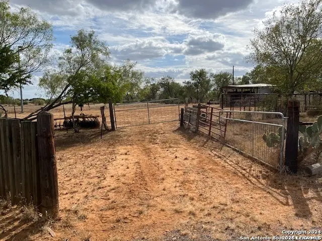 326 W Pr 324, Jourdanton, TX 78026 - #2