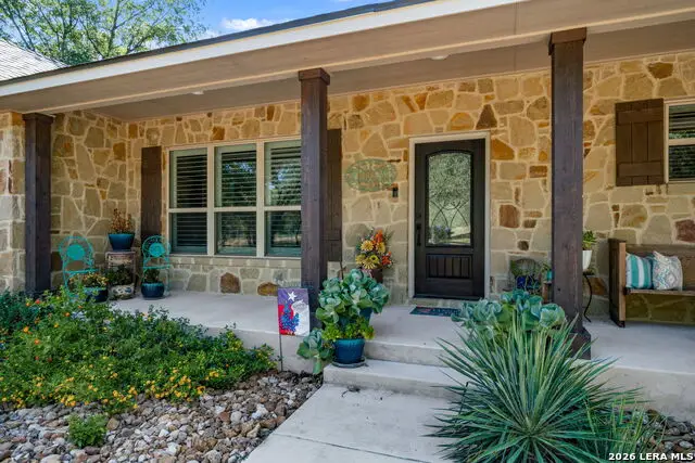 170 Montesito Ln, Floresville, TX 78114 - #2