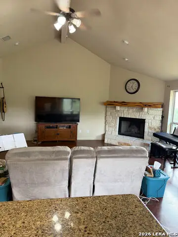 421 Armadillo Trail Dr E, Comfort, TX 78013 - #3