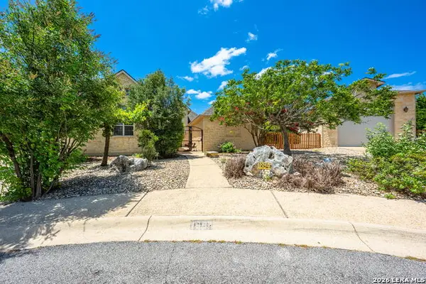 1894 Summit Top Dr, Kerrville, TX 78028