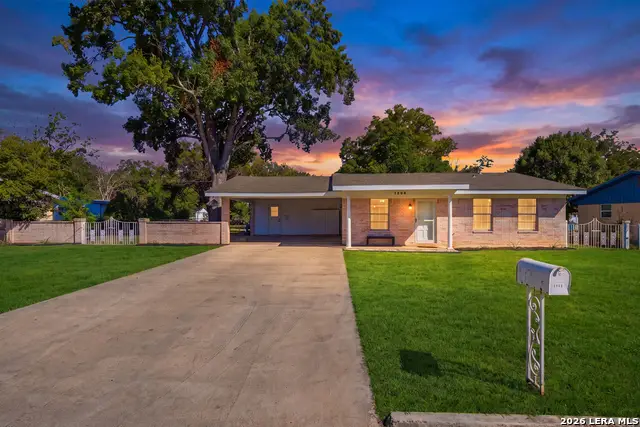 1245 Hillcrest, New Braunfels, TX 78130 - #1