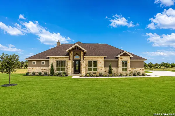 8918 New Sulphur Springs Rd, San Antonio, TX 78263