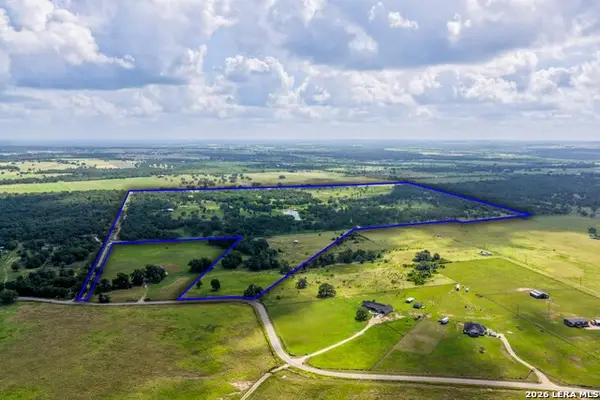 5501 Old Colony Line Rd, Lockhart, TX 78644