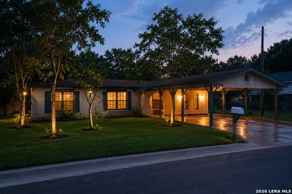 1309 N Avenue E, Beeville, TX 78102