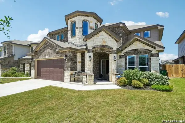 2564 Ayers Dr, Seguin, TX 78155