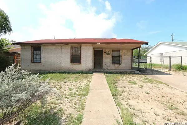 1108 Yoblanda Dr, Eagle Pass, TX 78852