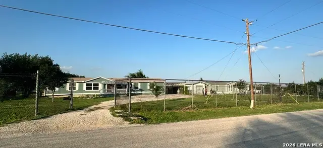 162 Sassman Rd, Marion, TX 78124 - #1