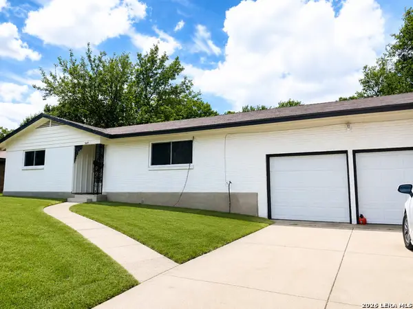 3611 Larkhill, San Antonio, TX 78228
