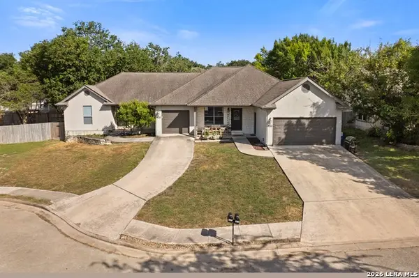 3017 Green Mountain Dr, New Braunfels, TX 78130