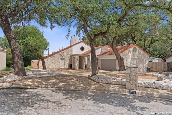 3915 Hunters Crest St, San Antonio, TX 78230
