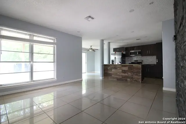 6827 Maple Springs St, San Antonio, TX 78249 - #2