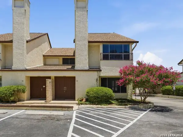 7123 Thrush View Lane #32, San Antonio, TX 78209