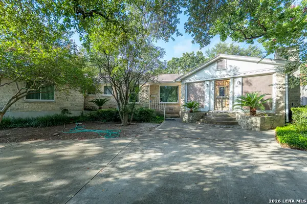 112 Tuttle Rd, Terrell Hills, TX 78209