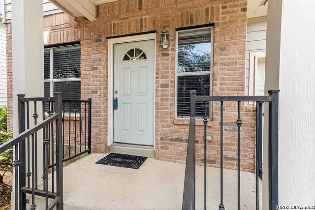 5518 Justin Cv, San Antonio, TX 78240 - #2