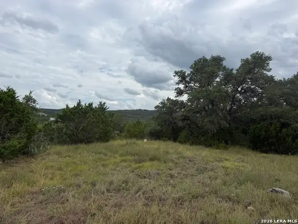 187 Private Road 1712, Mico, TX 78056