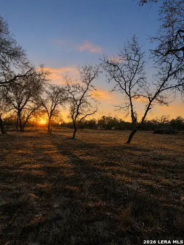 122 Woodcrest Rd, Somerset, TX 78069 - #2