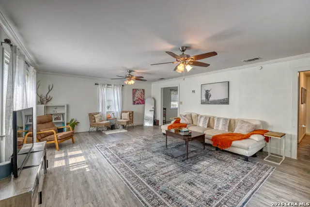 806 N Getty St, Uvalde, TX 78801 - #3