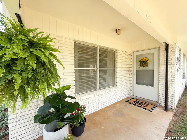505 Margo Dr, Pearsall, TX 78061 - #3