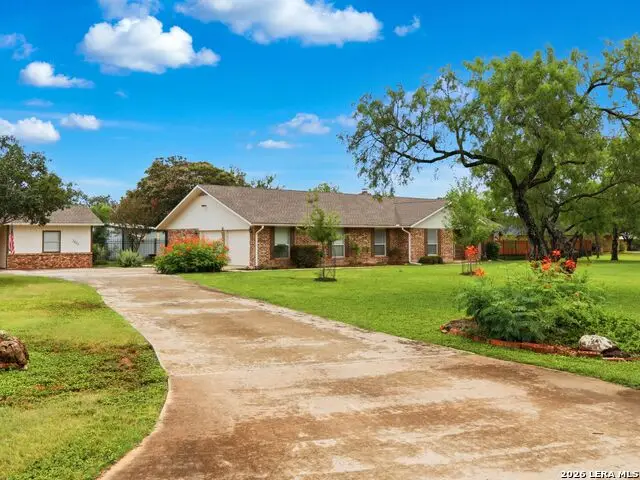 2402 Welsch Ln, New Braunfels, TX 78132 - #2