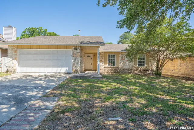 7555 Lincoln Village Dr, San Antonio, TX 78244 - #1